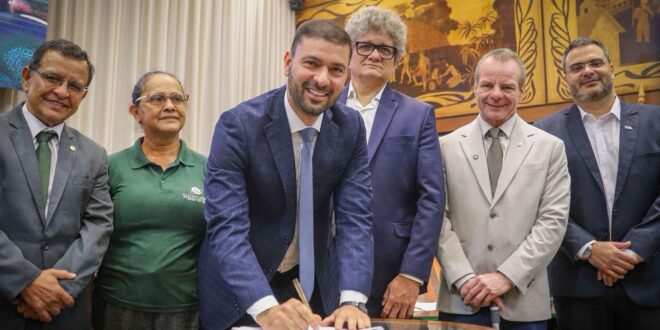 Sob a gestão de Nicolau Júnior, ALEAC é a primeira casa legislativa do país a fortalecer o cooperativismo firmando parceria com OCB