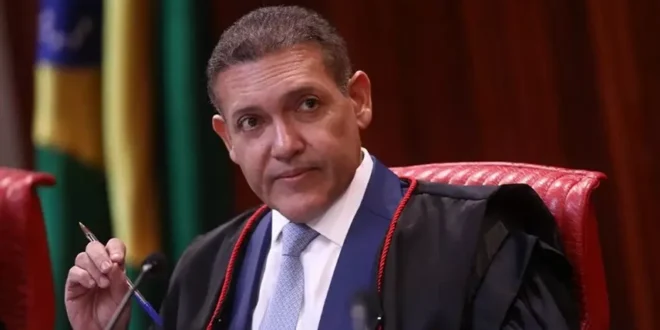 TSE barra AtlasIntel e abre guerra das pesquisas