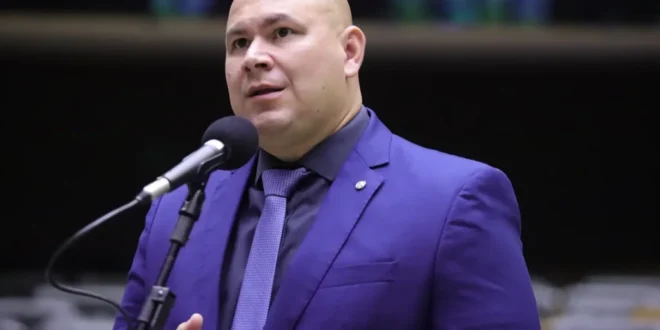 Prefeito bolsonarista de Cuiabá, Brunini é acusado de desviar mais de R$ 100 milhões