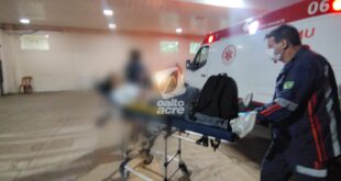Reage a assalto e acaba ferido a facadas