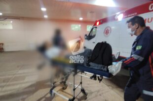 Reage a assalto e acaba ferido a facadas