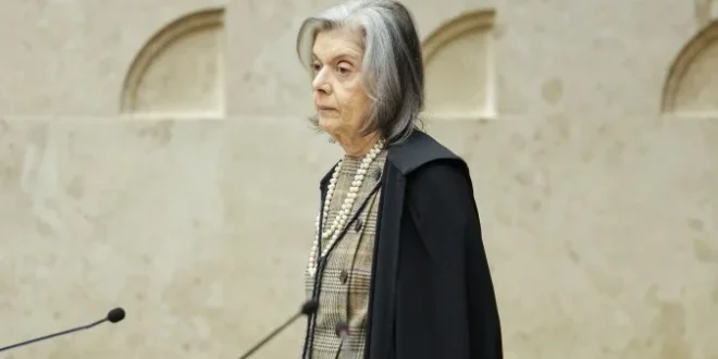 Cármen Lúcia alerta que IA e desinformação sufocam a liberdade de escolha do eleitor