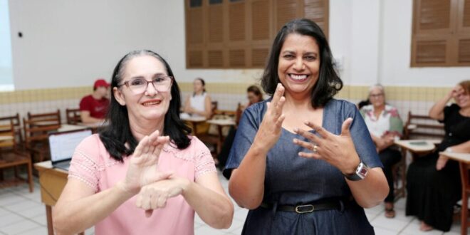 Educação abre inscrições para cursos de Libras em níveis intermediário e avançado