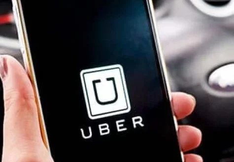De dentadura a pé de galo: Uber revela itens bizarros esquecidos nos carros