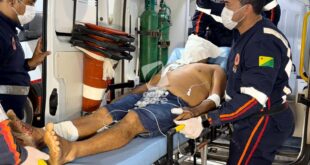 Homem armado invade casa e deixa proprietário em estado grave