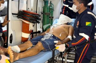 Homem armado invade casa e deixa proprietário em estado grave