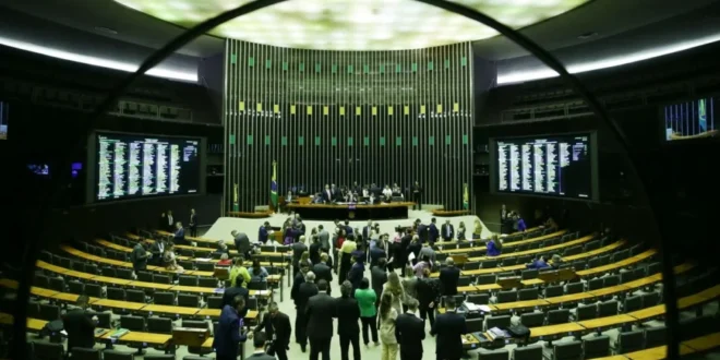 Impacto zero na segurança: adolescentes atingidos por PEC da maioridade penal equivalem a 0,75% do sistema penal