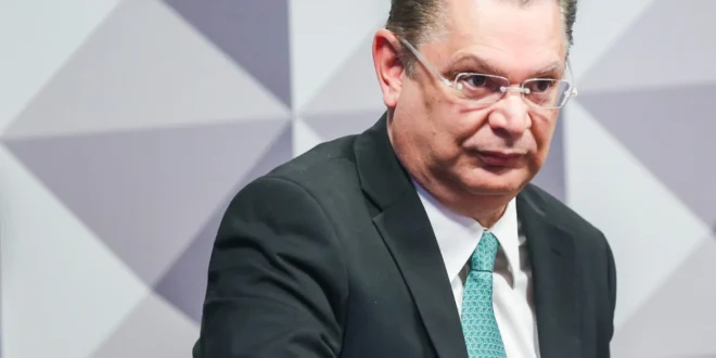 Que feio pastor: Sóstenes Cavalcante mentiu sobre origem dos R$ 460 mil, conclui investigação da PF