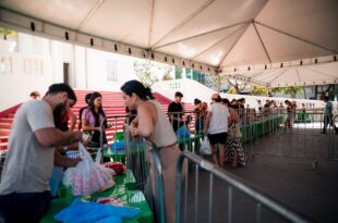 Governo do Acre abre posto de troca de ingressos solidários em frente ao Palácio