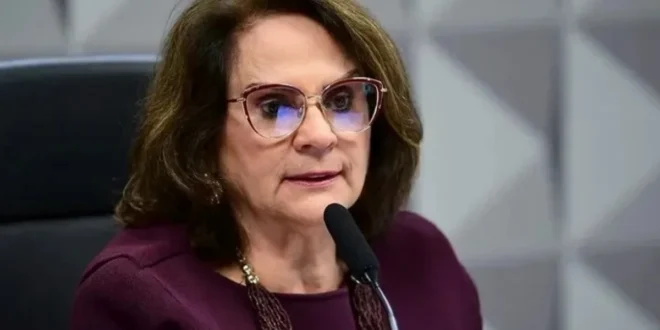 Jornalista bolsonarista acusa Damares de emboscada para que fosse preso