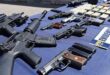 O inusitado de presidiário armado: em prisão domiciliar Jair Bolsonaro mantém um arsenal com dez armas de fogo