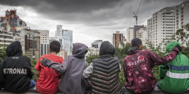 Típico da direita: Ricardo Nunes encerra centro para crianças em situação de rua em SP