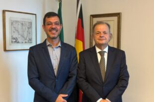 Embaixador do Brasil na Alemanha recebe Dr. Thor Dantas para discutir parcerias voltadas ao desenvolvimento do Acre