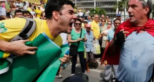 Como a extrema direita lucra com a radicalização política