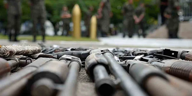 Ações pró-armas de Trump devem favorecer facções criminosas no Brasil