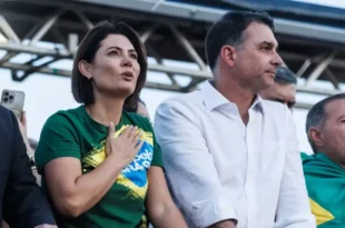 Michelle diz que a campanha de Flávio Bolsonaro será abalada por novos escândalos
