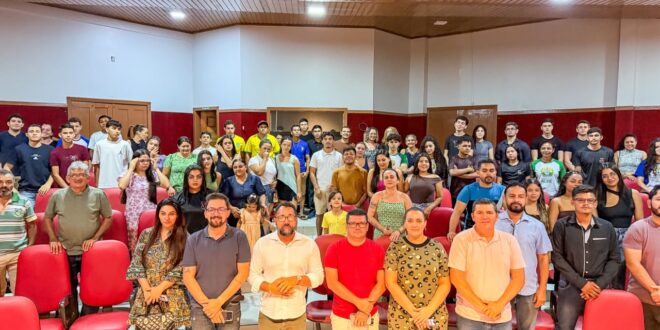 Programa Abrindo Portas para o Primeiro Emprego chega à sua segunda edição em Feijó, beneficiando mais 40 estudantes