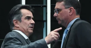 À própria sorte: PP e União Brasil abandonam Flávio Bolsonaro e escancaram isolamento na corrida presidencial