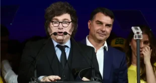Milei sonha ser líder da extrema-direita. Suas agressividades e impopularidade o impedem