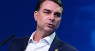 Estadão descobre que Flávio Bolsonaro é entreguista e critica: “Rebaixa o Brasil ante os EUA”
