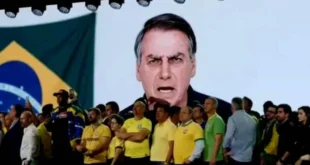 Jogou a responsabilidade para o Flávio: Jair diz que não autorizou vídeo de IA exibido na convenção do 01