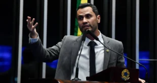 Atrapalha o partido: Republicanos barra candidatura de Cleitinho por causa de vídeo espírita
