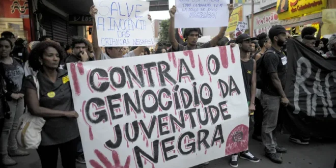 ‘Guerra às drogas’ serve como pretexto para empilhar corpos na periferia, critica pesquisador