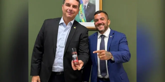 Política para se dar bem: patrimônio de Carlos Jordy multiplica por 10 com dinheiro vivo e mansão
