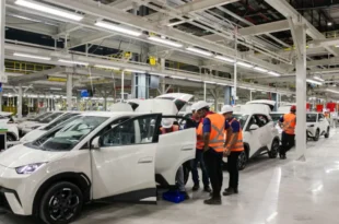 Concorrência chinesa: preço médio de carro zero cai pela primeira vez em seis anos