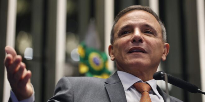 Márcio Bittar é acusado de cobrar pedágio de até 30% sobre o valor das emendas