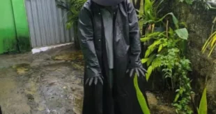 Homem é detido após sair com chapéu preto, máscara e capa, assustando moradores pela madrugada