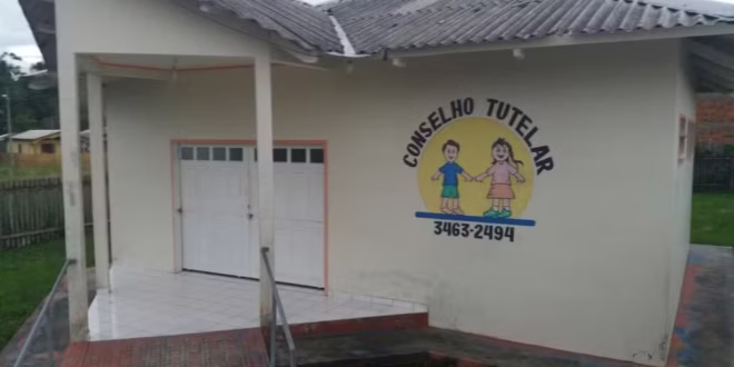 Justiça afasta conselheiro tutelar suspeito de se apropriar de valores de idoso analfabeto