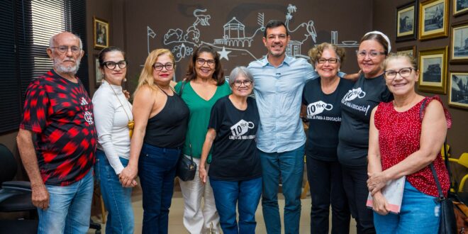 Profissionais da educação buscam apoio de Thor Dantas contra retirada de direitos