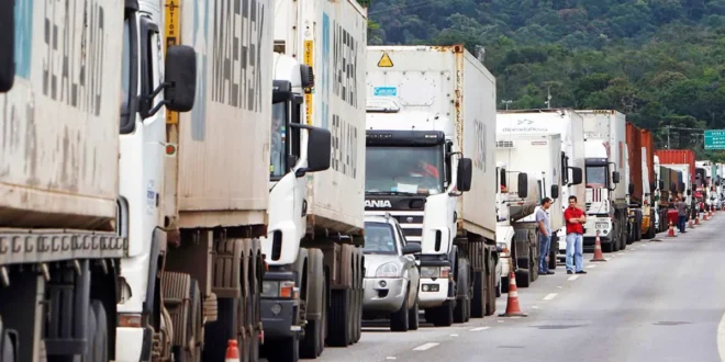 Agradeça ao Alcolumbre: MP do Frete trava no Senado e reacende ameaça de greve dos caminhoneiros