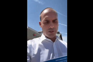 Jogo pra galera: Eduardo Bolsonaro anuncia que é ele quem decide se vacina a filha ou não