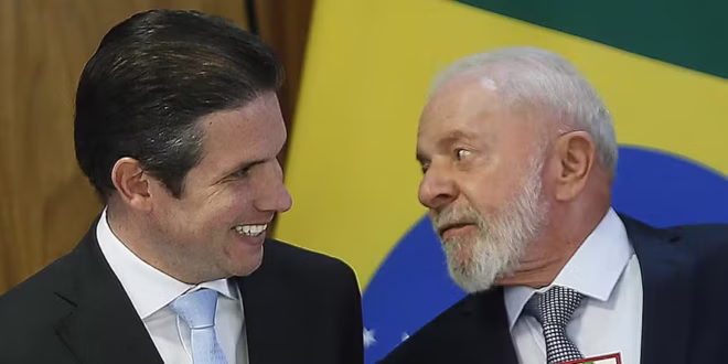 Apoio de Motta a Lula mostra política de conveniência do Republicanos