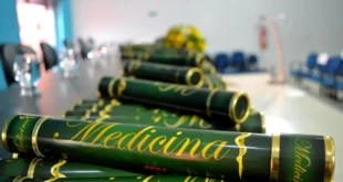 PF mira quadrilha que teria vendido diplomas falsos a 45 médicos