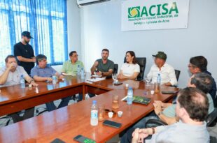 Ao lado de Mailza, em reunião com setor madeireiro, Nicolau Jr ouve demandas e indica solução para impasses
