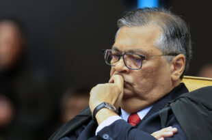 Tem que investigar tudo: Dino autoriza abertura de 3º inquérito contra Lulinha