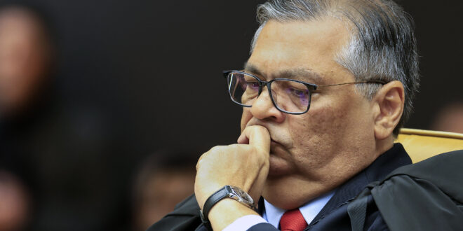 Tem que investigar tudo: Dino autoriza abertura de 3º inquérito contra Lulinha