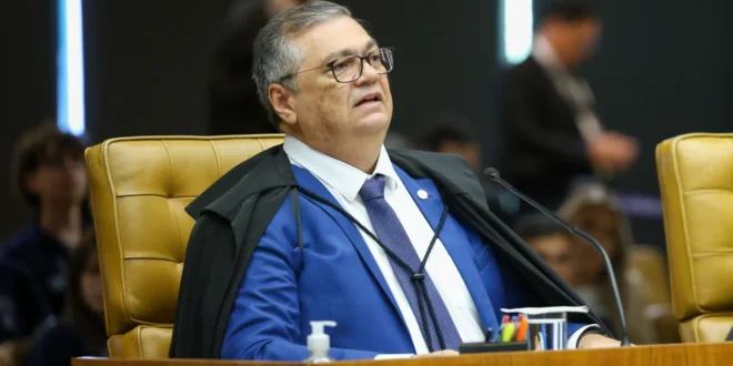 Dino retira sigilo de decisões sobre investigação de corrupção no Maranhão