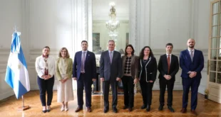 É extrema direita, estúpido: Argentina adere a aliança ultraconservadora global contra igualdade de direitos