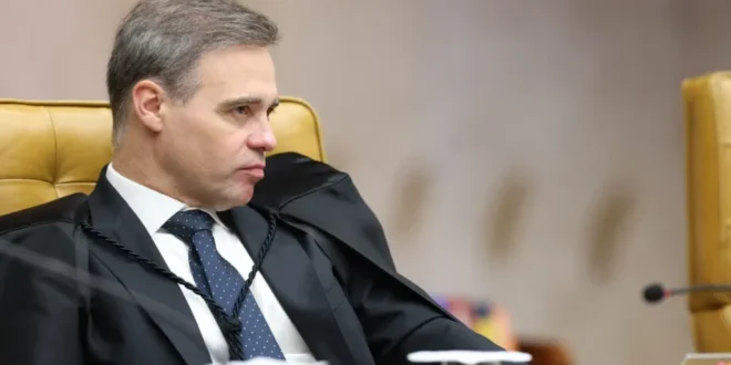 Mendonça abriu a porta do STF para ala golpista e lavajatista da PF e do MPF
