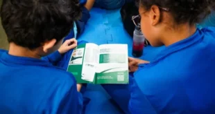Boa Ideia: projeto leva exames de DNA à escola para alunos sem nome do pai em certidão