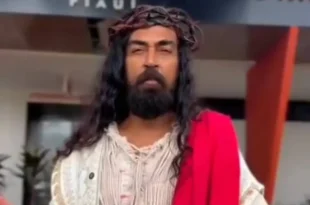 Apelação ridícula: candidato manda foto caracterizado como Jesus para constar na urna