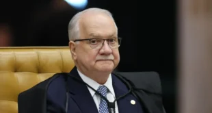 Recado aos distraídos: Fachin diz que ataque ao Judiciário não pode ser pauta política