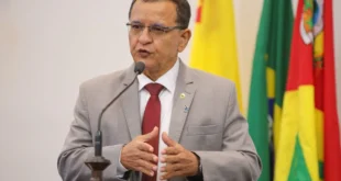 Luiz Gonzaga decidiu não disputar a eleição deste ano e oficializou o apoio a Zé Lopes