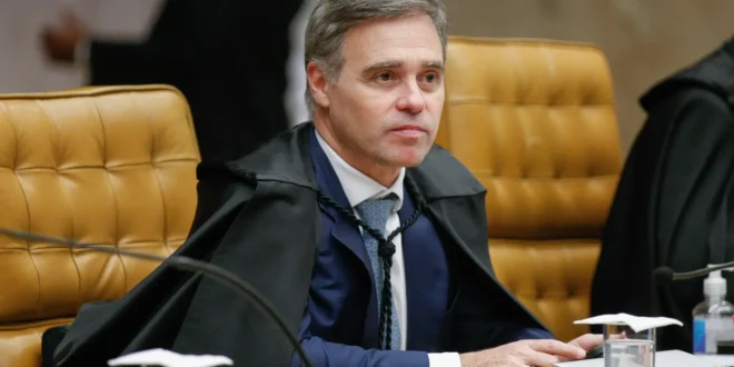 Como Mendonça foi possível?