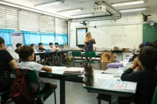 Classe em risco: como a extrema direita ataca professores para engajar eleitores