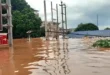 Tufão Narra provoca enchentes devastadoras e força retirada de 54 mil pessoas na China
